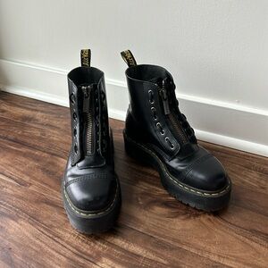 Dr. Martens Sinclair Boot